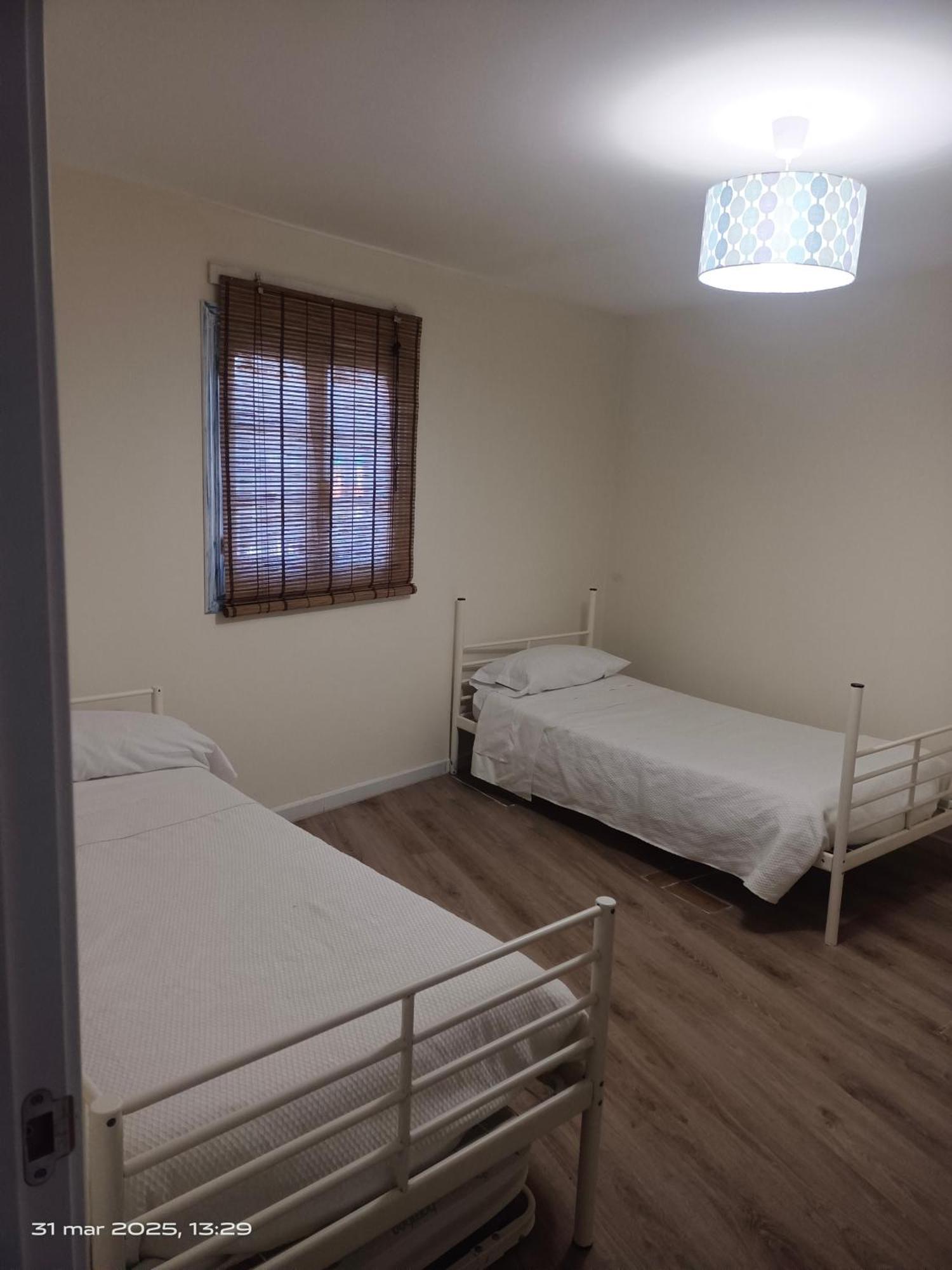 Bonita Casa Adosada En Esquina 马尔韦利亚 外观 照片