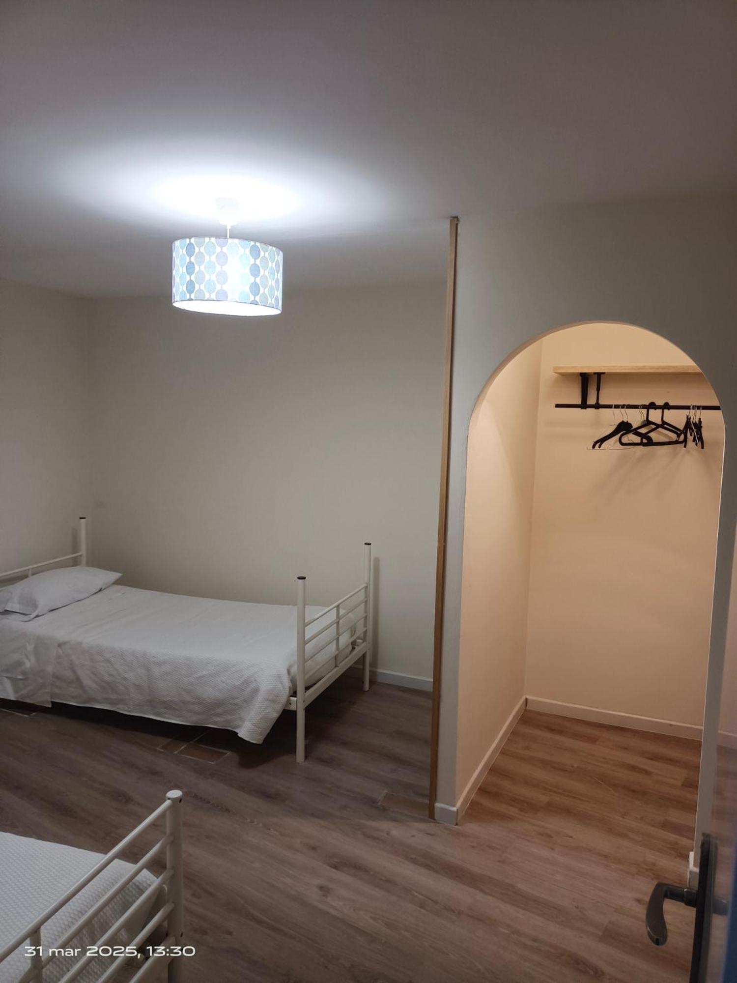 Bonita Casa Adosada En Esquina 马尔韦利亚 外观 照片